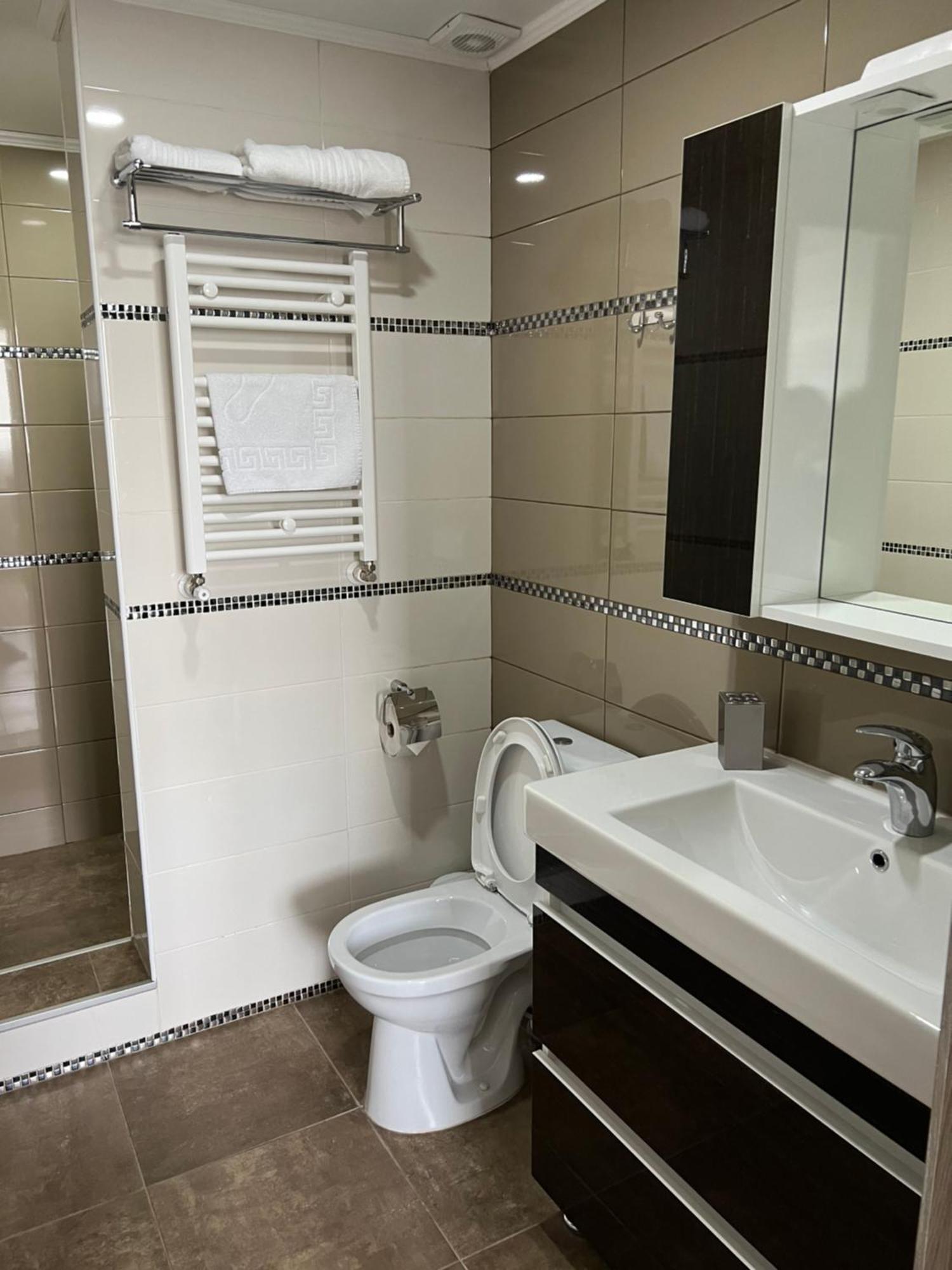 Elite Hotel Μπάλτσι Εξωτερικό φωτογραφία